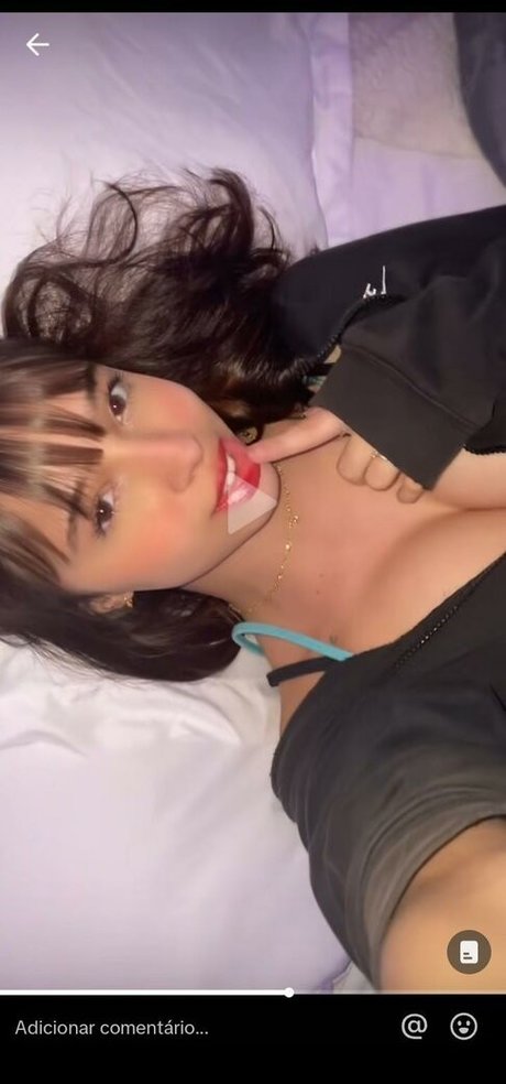 Belaak Bela Ak Trovao model exclusive images