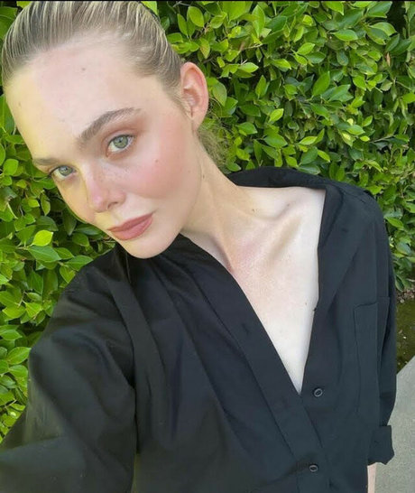 Elle Fanning high quality pornstar image