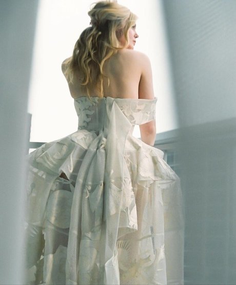 Elle Fanning art star images