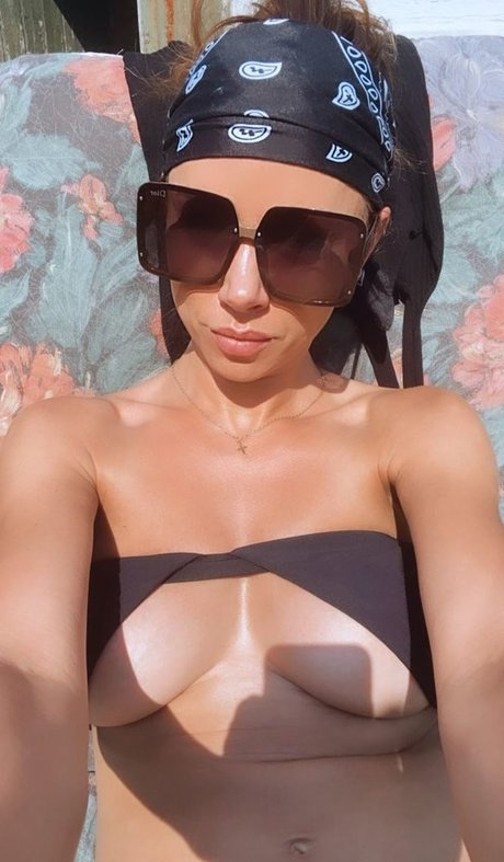 Una Healy hot pornstar pic