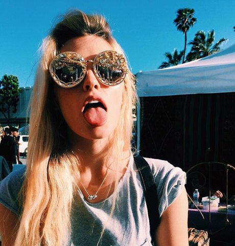 Wallis Day beautiful pornstar galleries