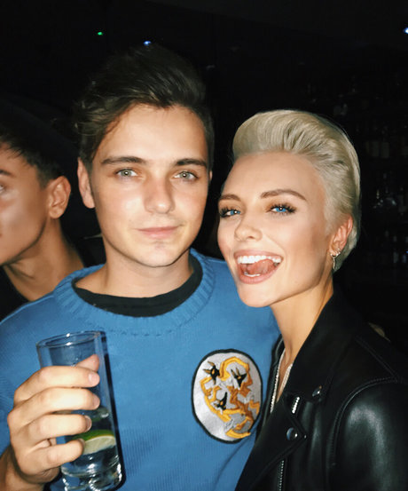 Wallis Day pornstar top img