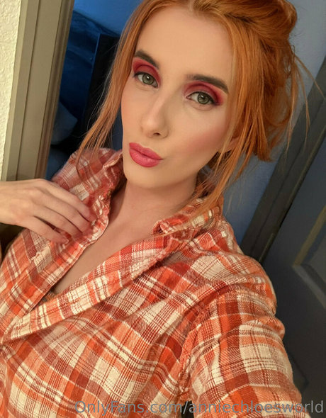 anniechloesworld model xxx archive