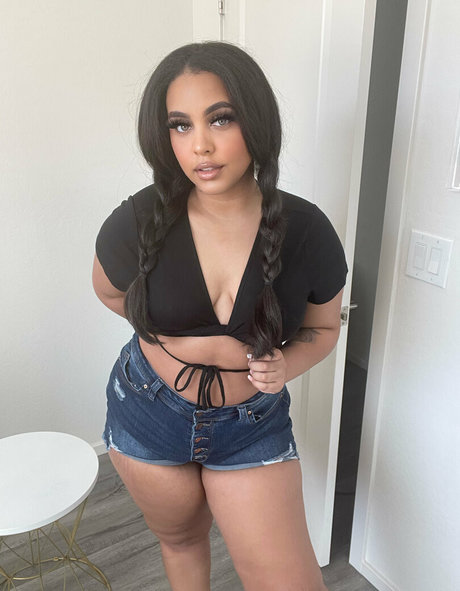 livinwithloren adult actress pics