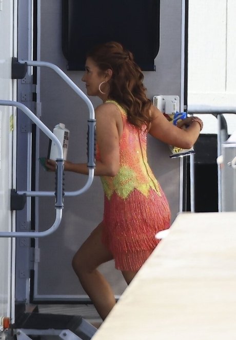 Alyson Hannigan art star images