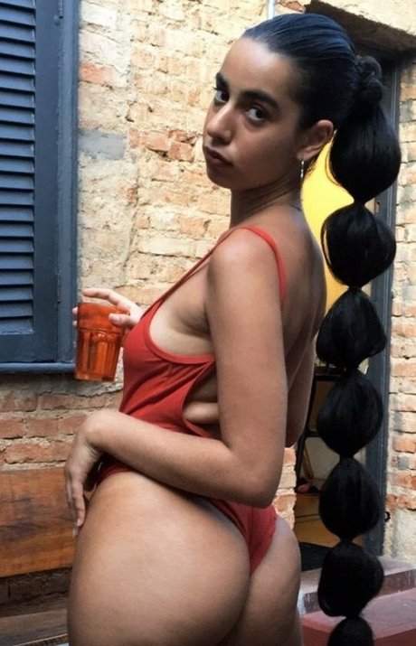 Marina Sena hd model image