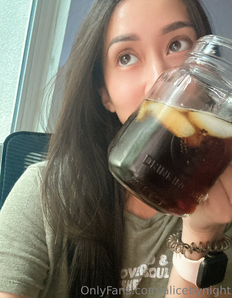 alicebynight pornstar hot photo