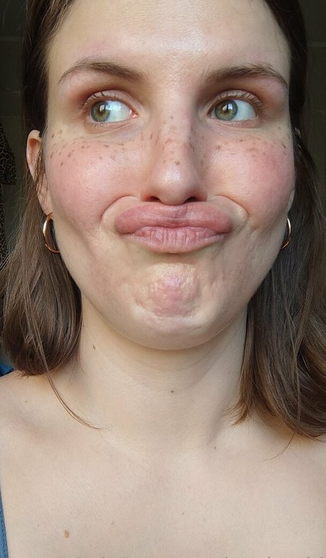 lucylumid hot pornstar picture