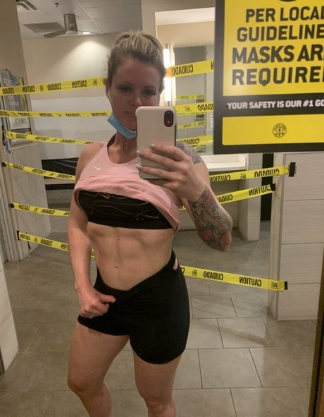 Sweet Vickie model hot photo