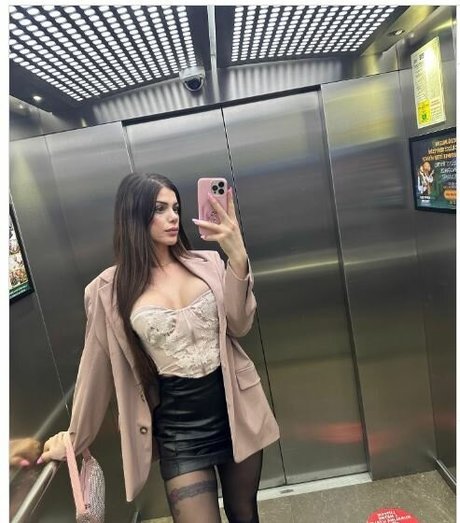 FirstValeriaa pornographic star picture