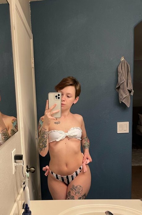 jaymee pineapple pornstar hd pictures