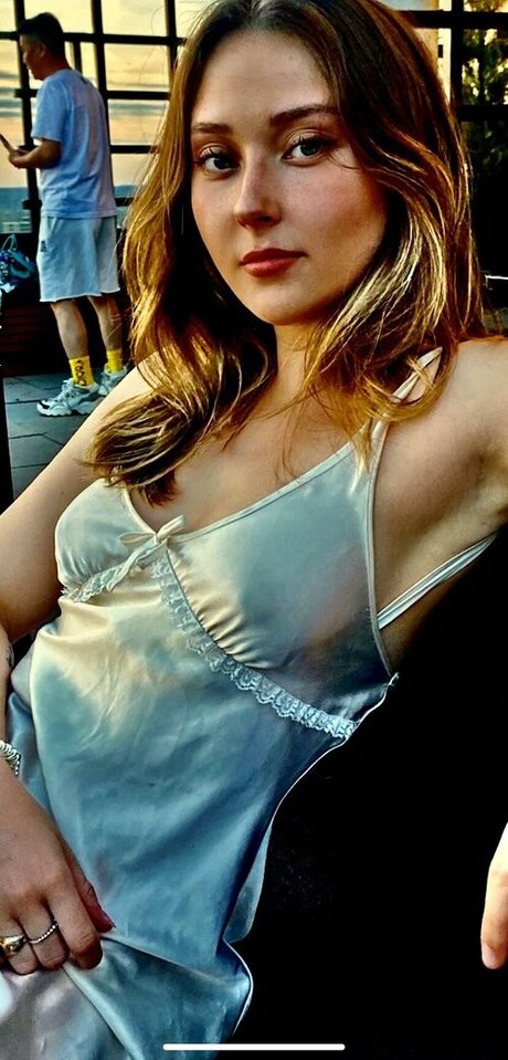 Lilly Breton hot model gallery