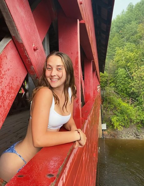 Lilly Breton pornographic actress picture