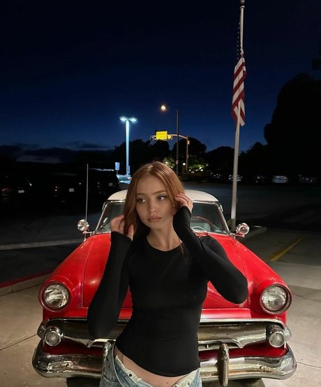 Renatarii model porn gallery