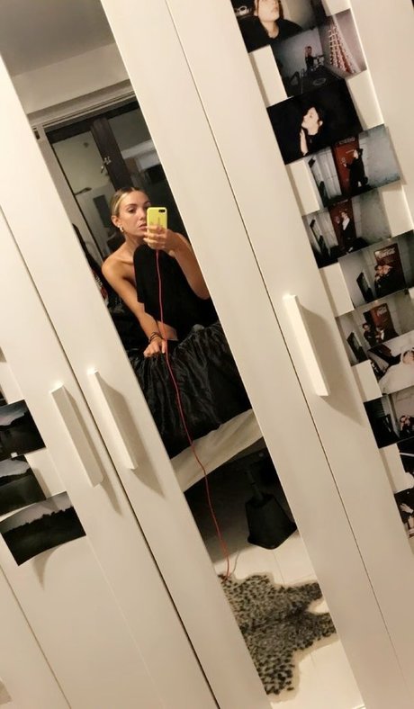 skinny big ass onlyfans free naked image