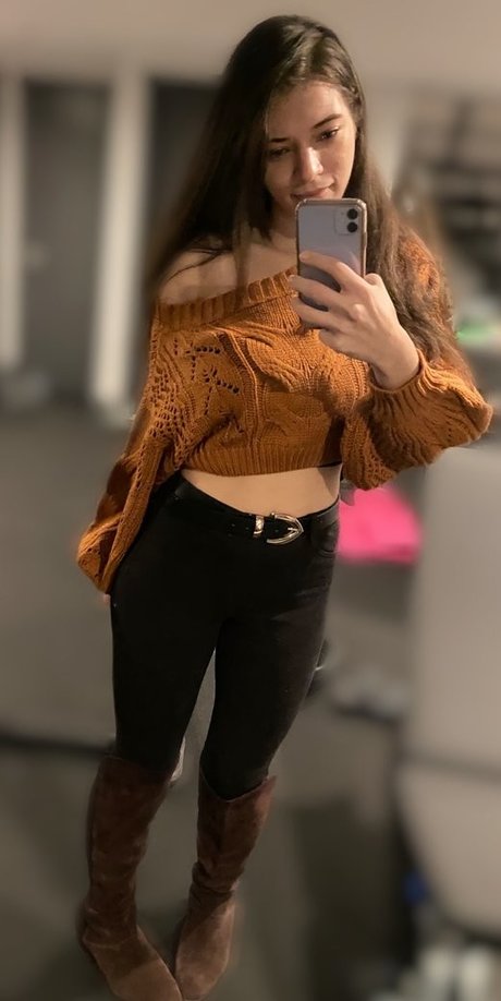 Brittany Venti sexy actress gallery