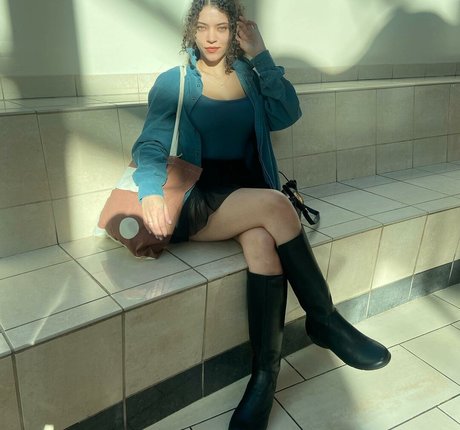 squirting pussy onlyfans art naked photos