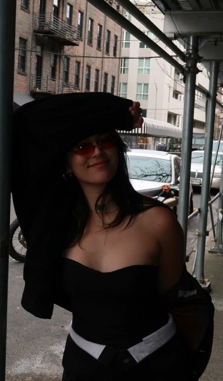 sydsogood model pretty img