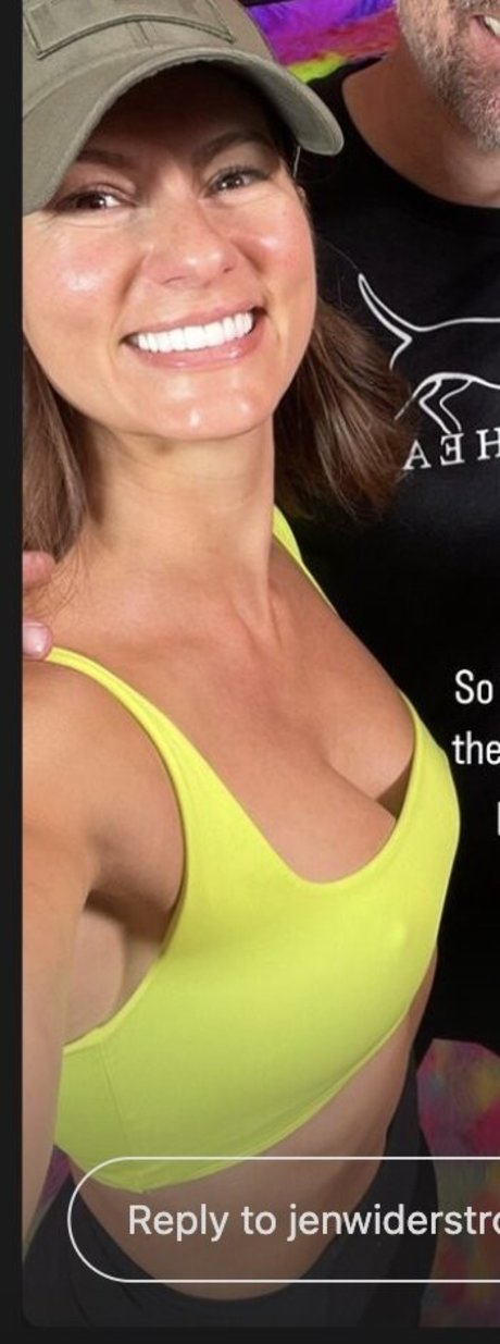 Jen Widerstrom nice model picture