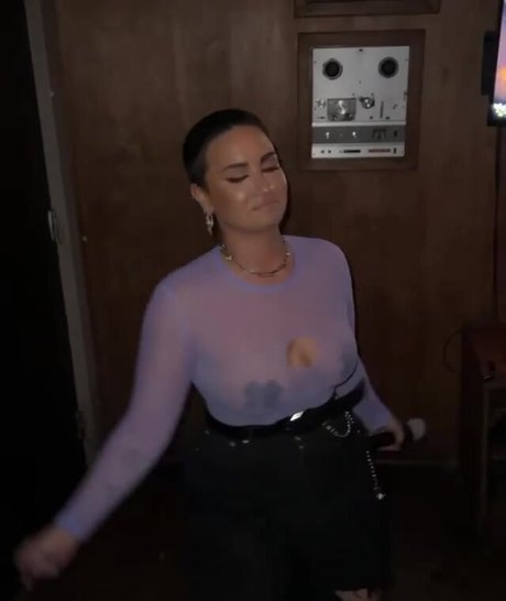 Demi Lovato star porn photo