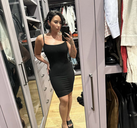 Demi Lovato nudes actress images