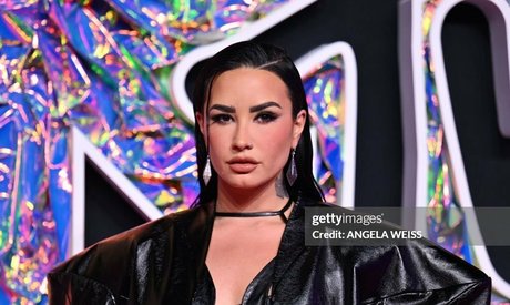 Demi Lovato beautiful actress galleries