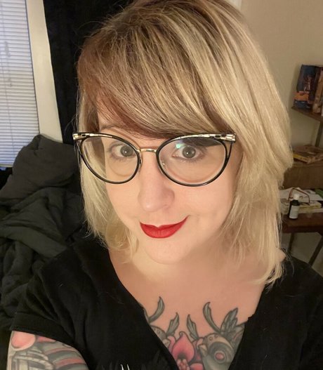 PushingUpRoses sex model archive