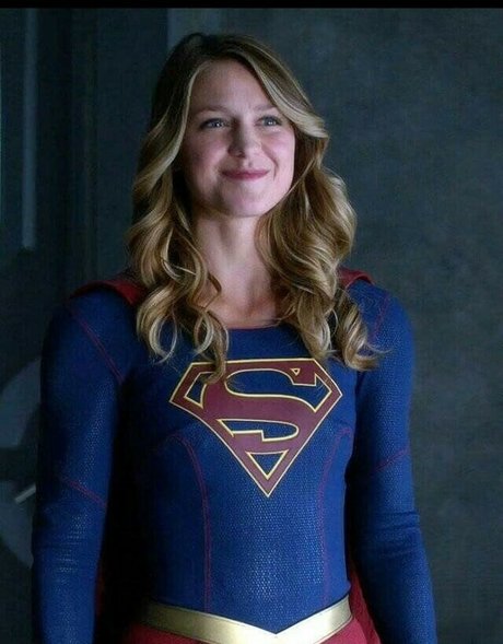 Melissa Benoist erotic actress photos