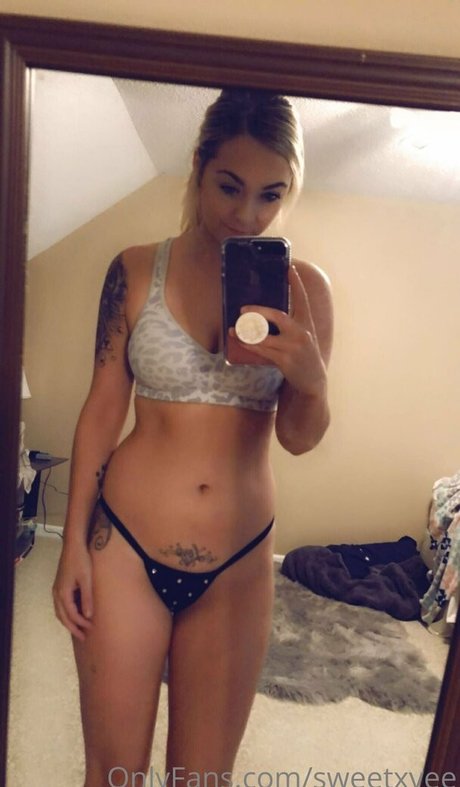 Victoria Rhyne xxx star gallery