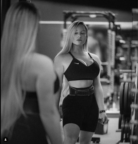 Natalia Ejsmont high quality pornstar photos