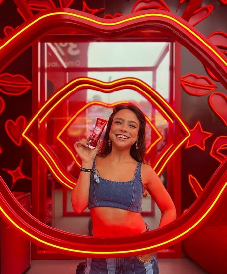 Bruna Carvalho pornstar gallery