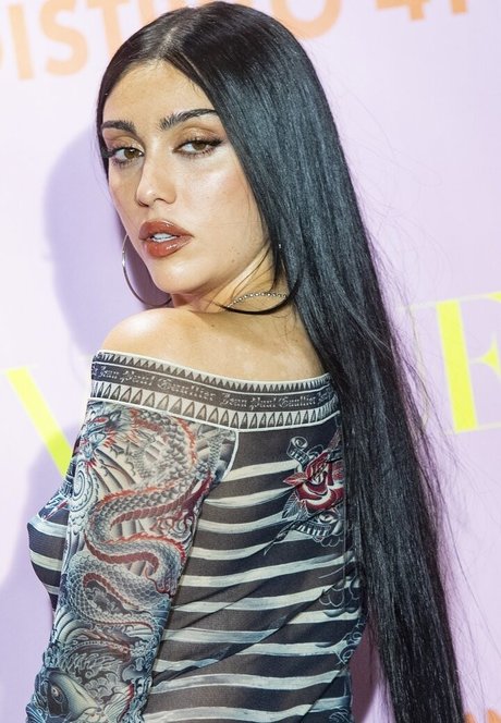 Lourdes Leon model hd archive