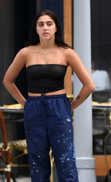 Lourdes Leon star beautiful photo