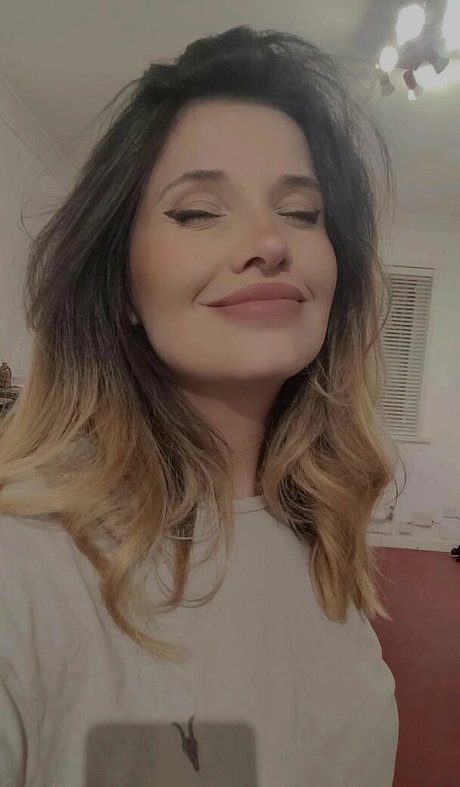 Cadaea sexy pornstar archive