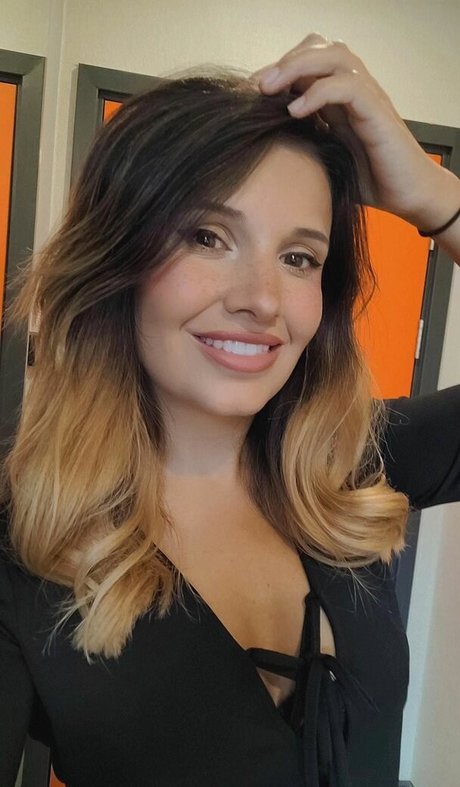 Cadaea perfect model pic