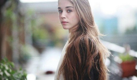 Alice Isaaz free model pic