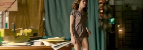 Alice Isaaz star beautiful galleries