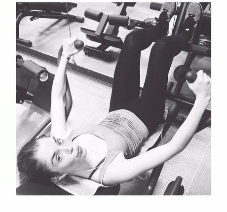 Alice Isaaz nice actress pictures