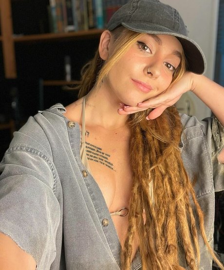 brown onlyfans beautiful naked pictures