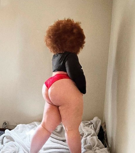 Nikkie Ginger xxx pornstar archive