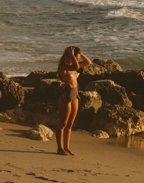 black lesbian onlyfans top photos