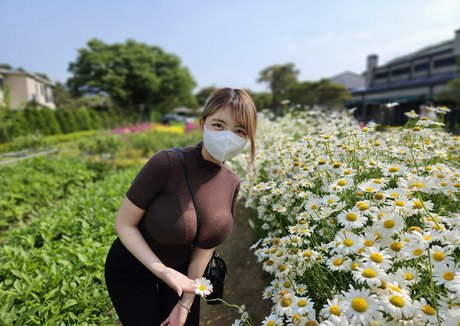 bulge onlyfans pretty pics