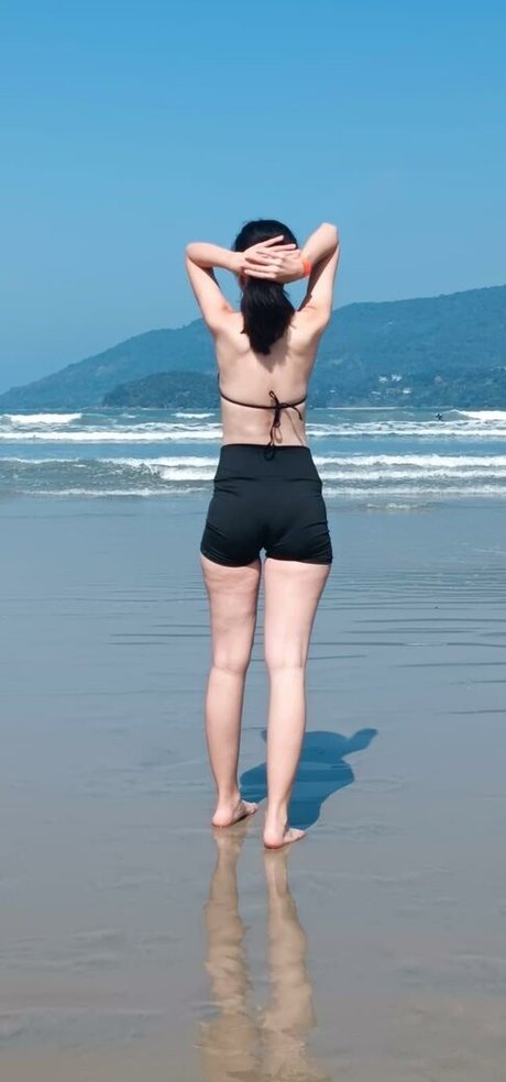 Amiguinha beautiful model pics