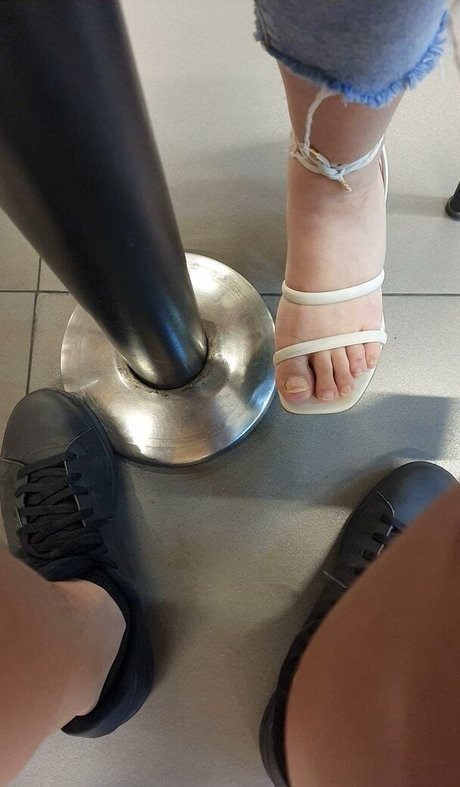 Amiguinha model xxx gallery