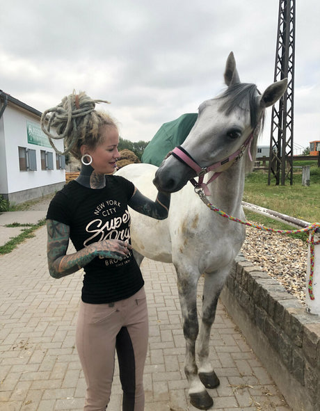 jerk onlyfans beautiful pic