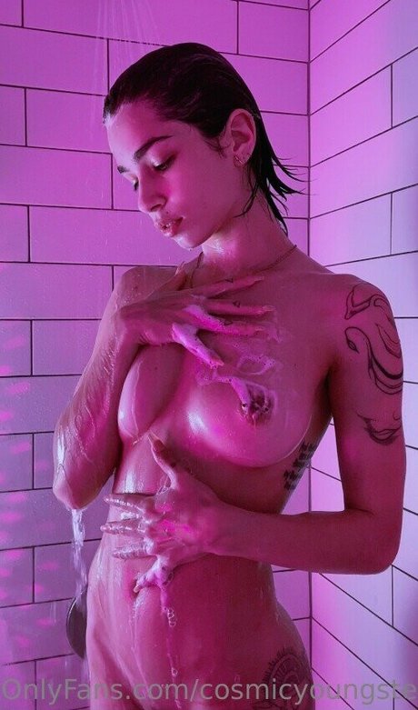 Cosmicyoungster sexy model picture