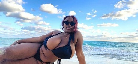 bisexual couple onlyfans top image