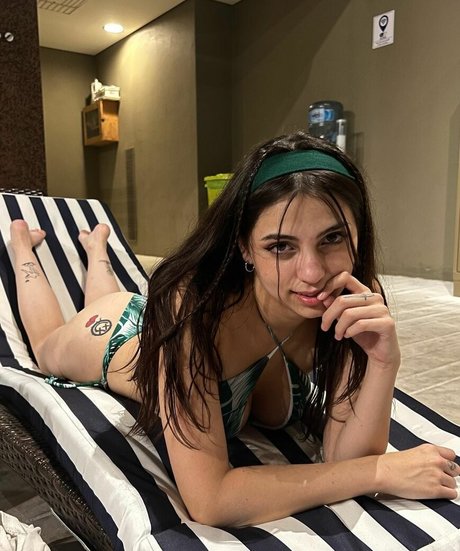 iaaras2 nice pornstar image