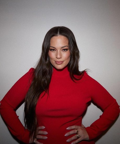 babe brunette onlyfans erotic image