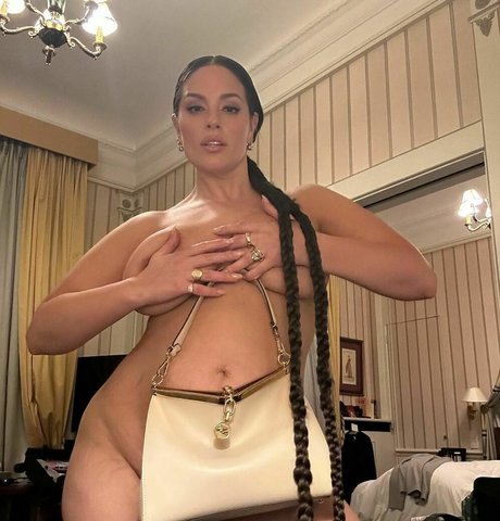 Ashley Graham sexy actress galleries